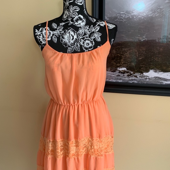 Women’s High-low Hem Summer Dress - Picture 3 of 6